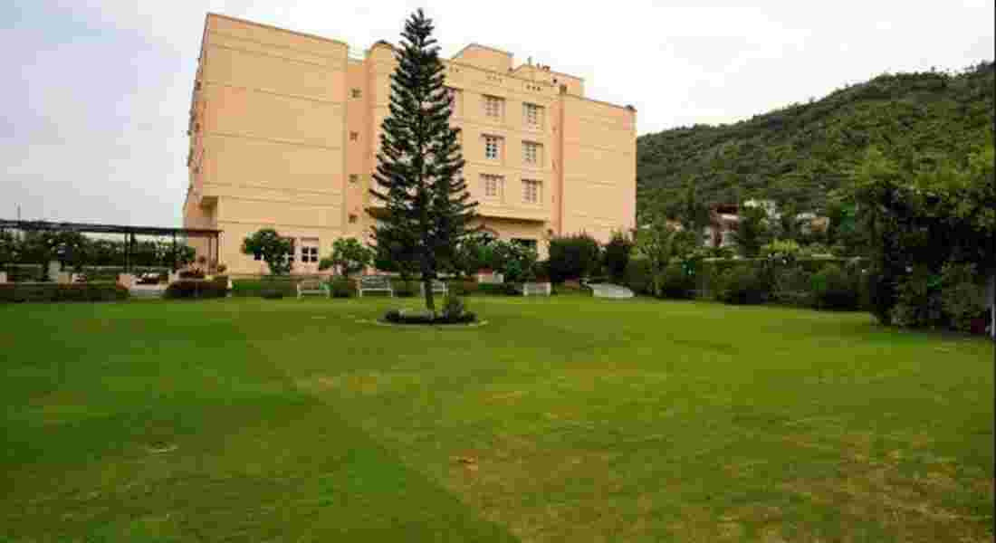 5 star wedding hotels in hiran magri