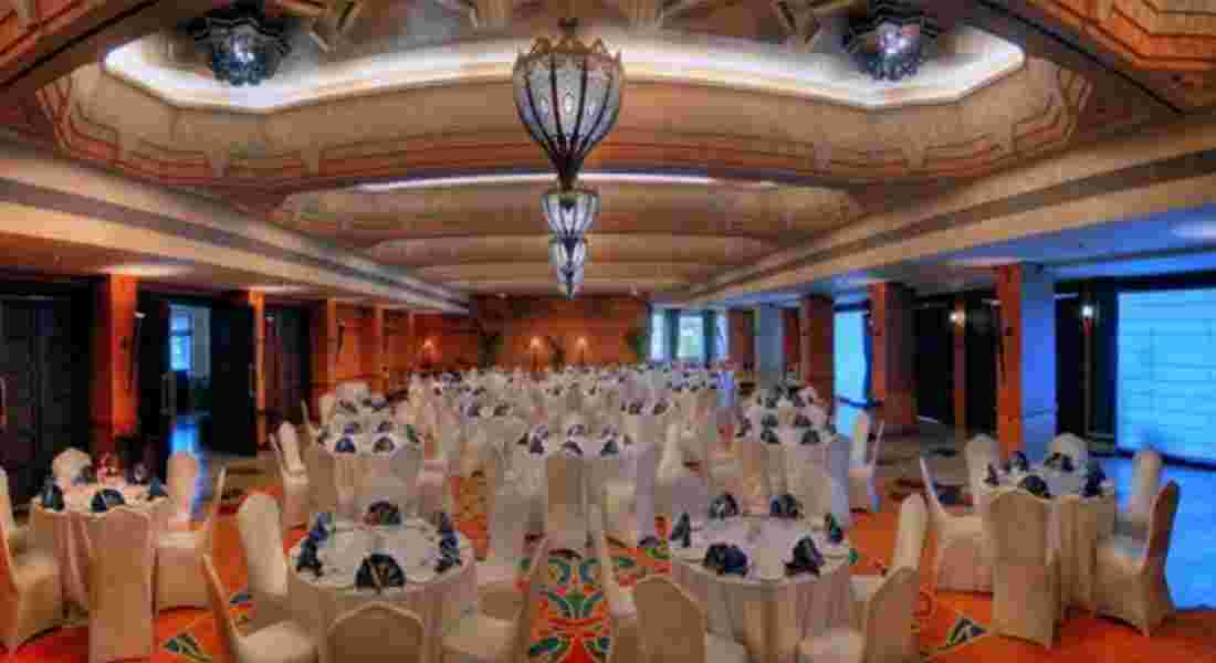 small function halls in tajganj