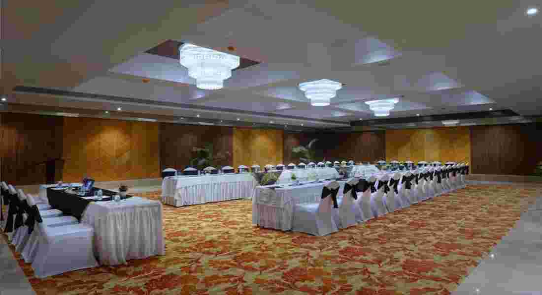 banquet halls in tajganj