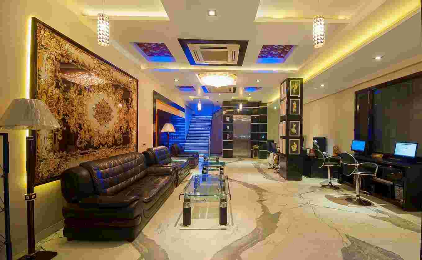 small function halls in karol bagh