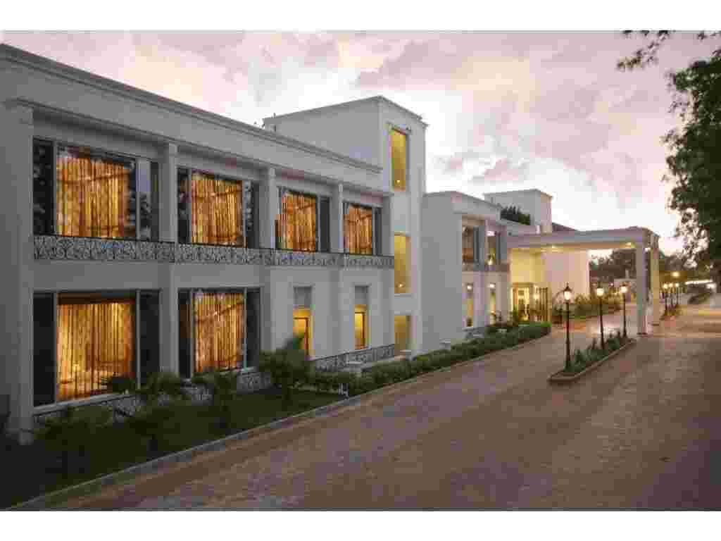 party halls in chattarpur