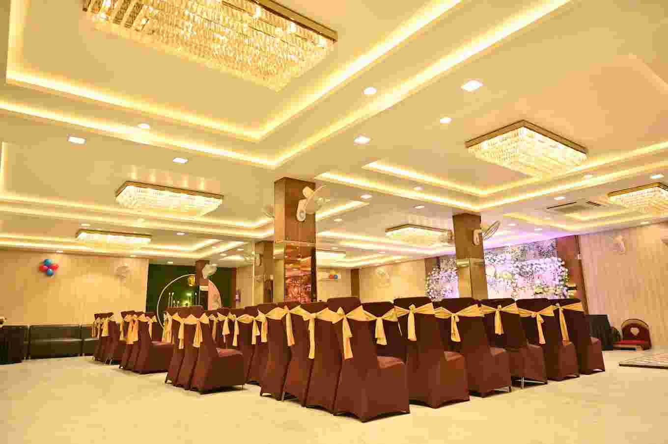 small function halls in kanpur road