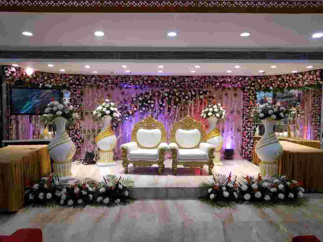 banquet halls in britannia chowk