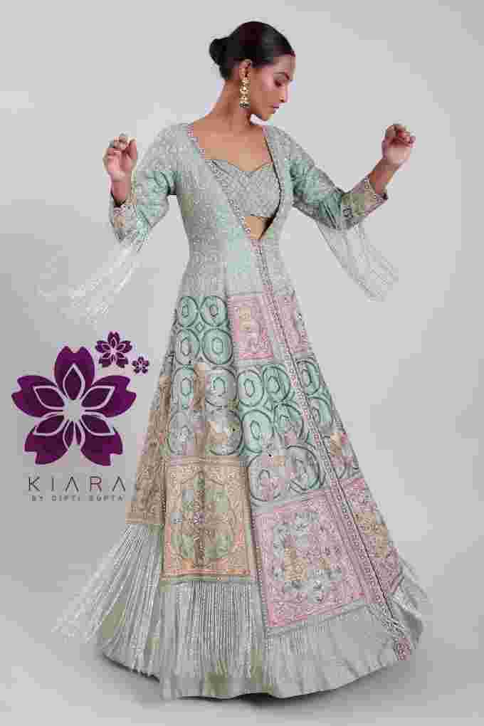 bridal outfits in delhi