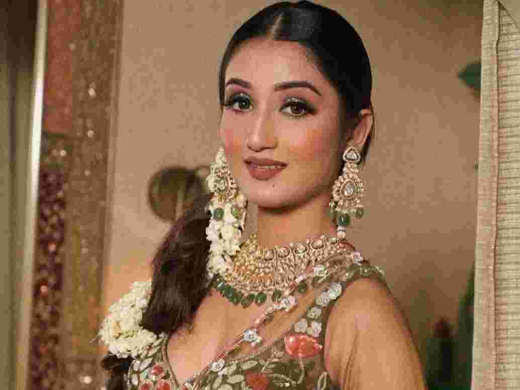 makeup artists in vikaspuri