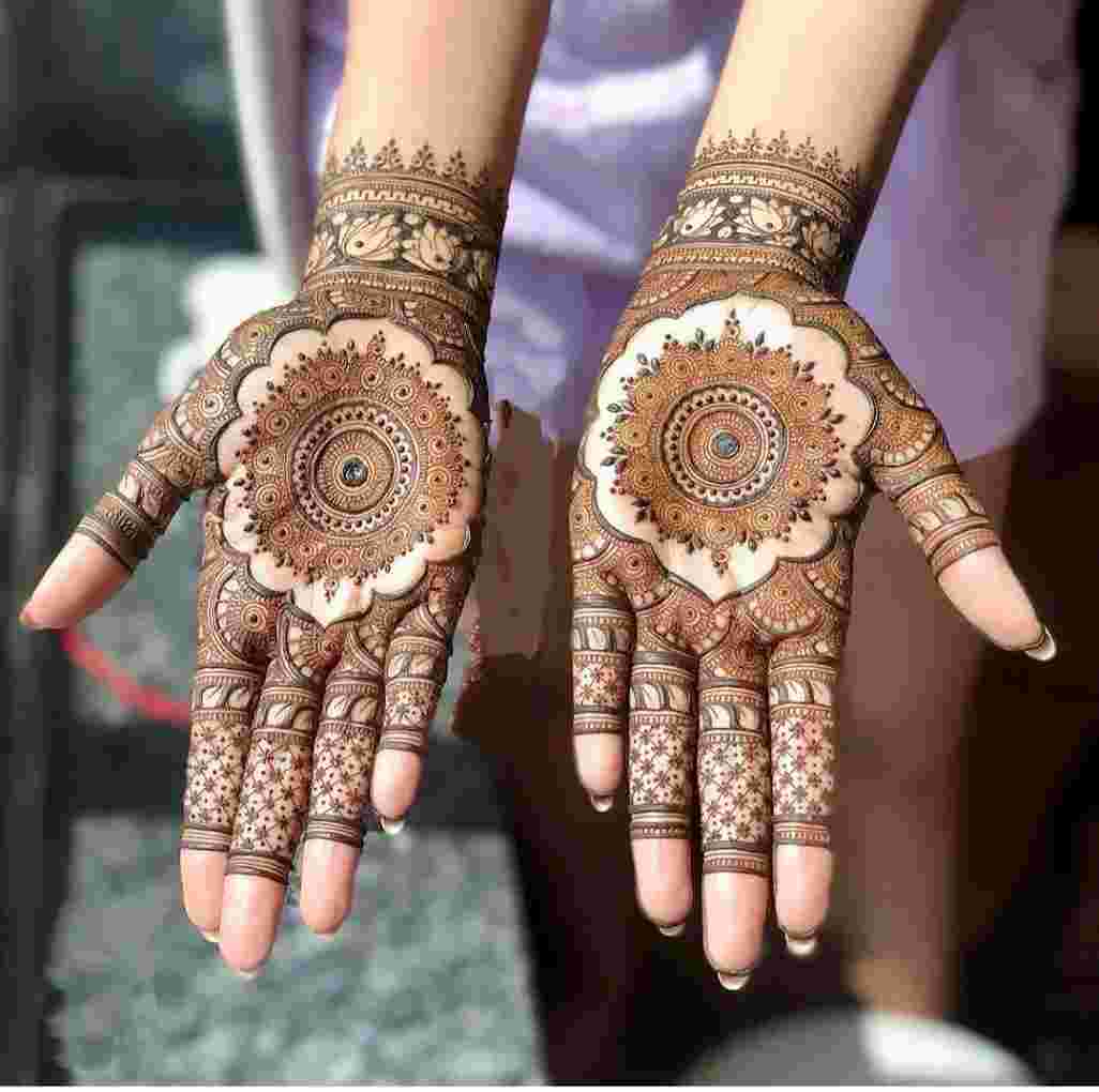 best mehendi artists in kalyan puri
