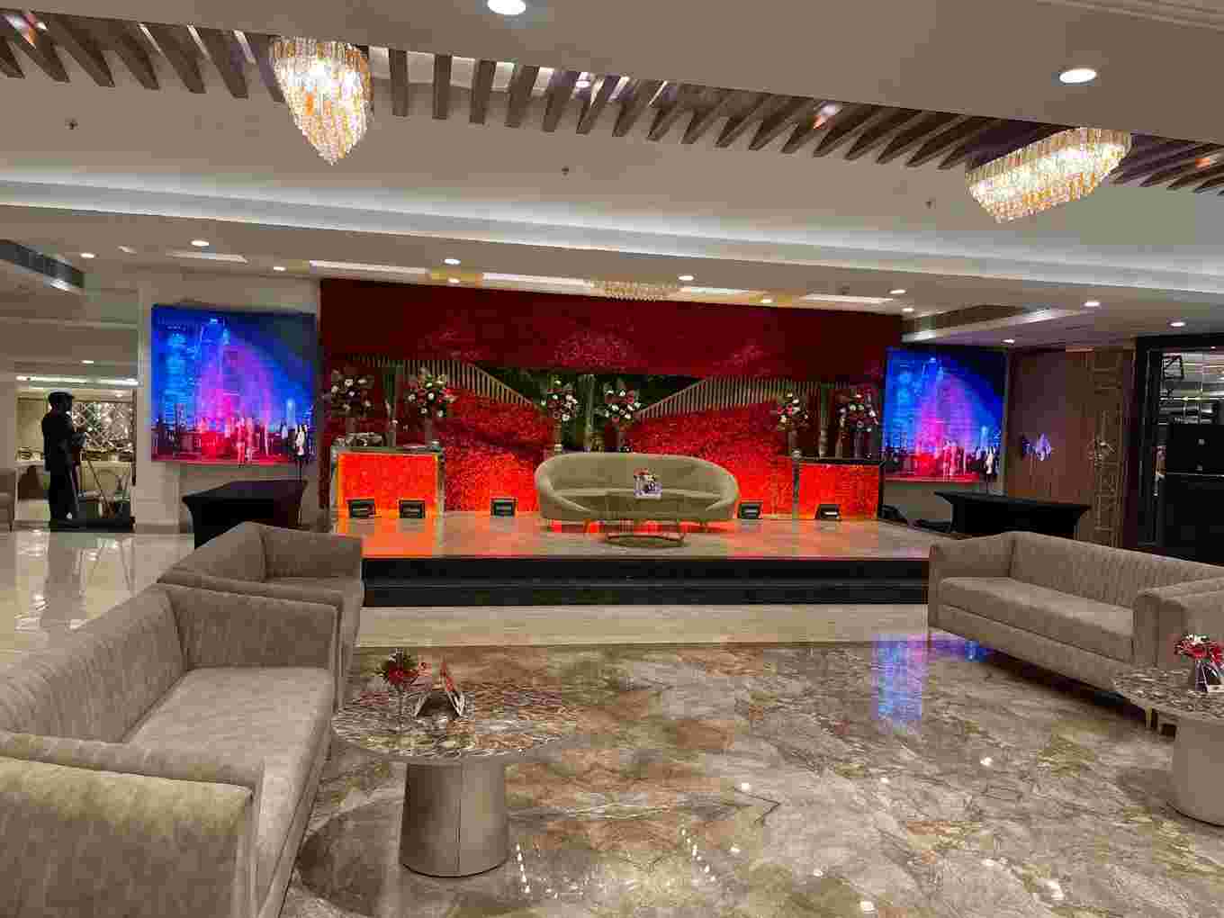 The Paradise Hotel And Banquet