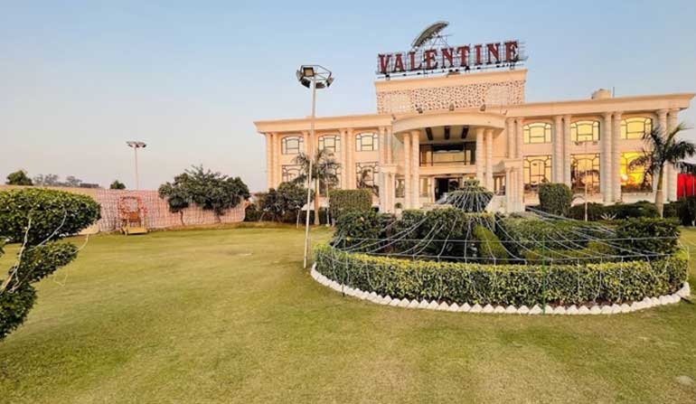 wedding farmhouse in alipur