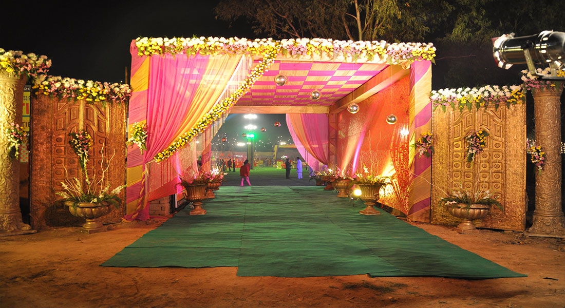 banquet halls in mathura road