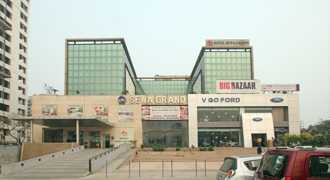 banquet halls in mathura road