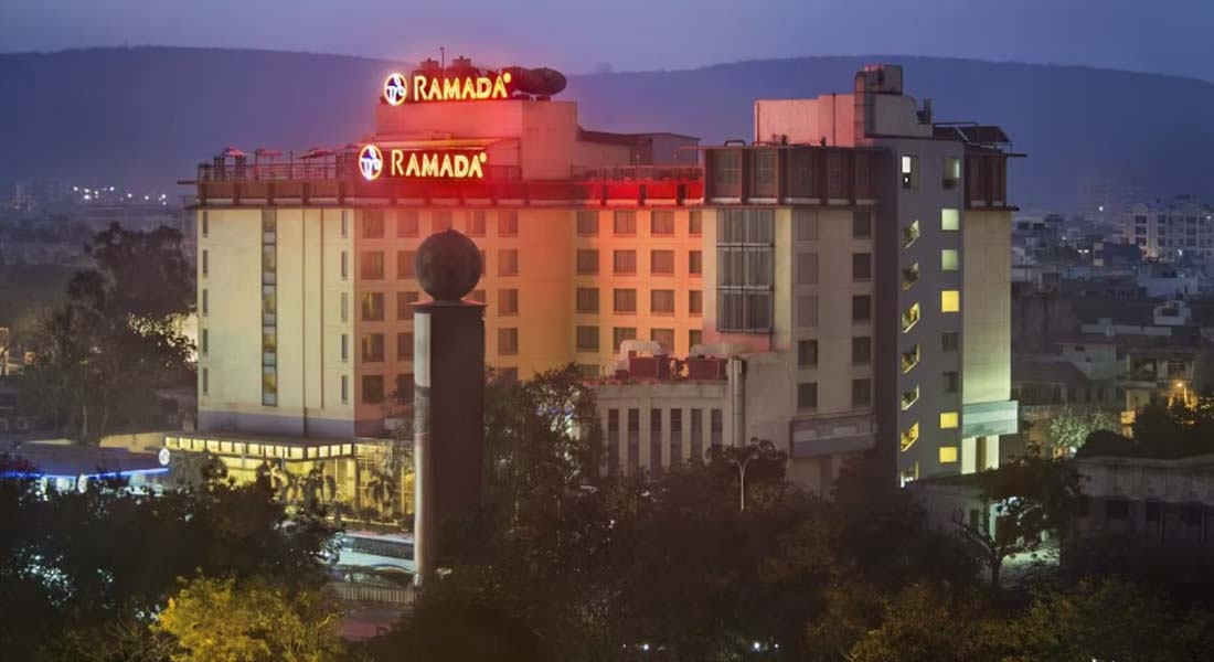 banquet halls in raja park