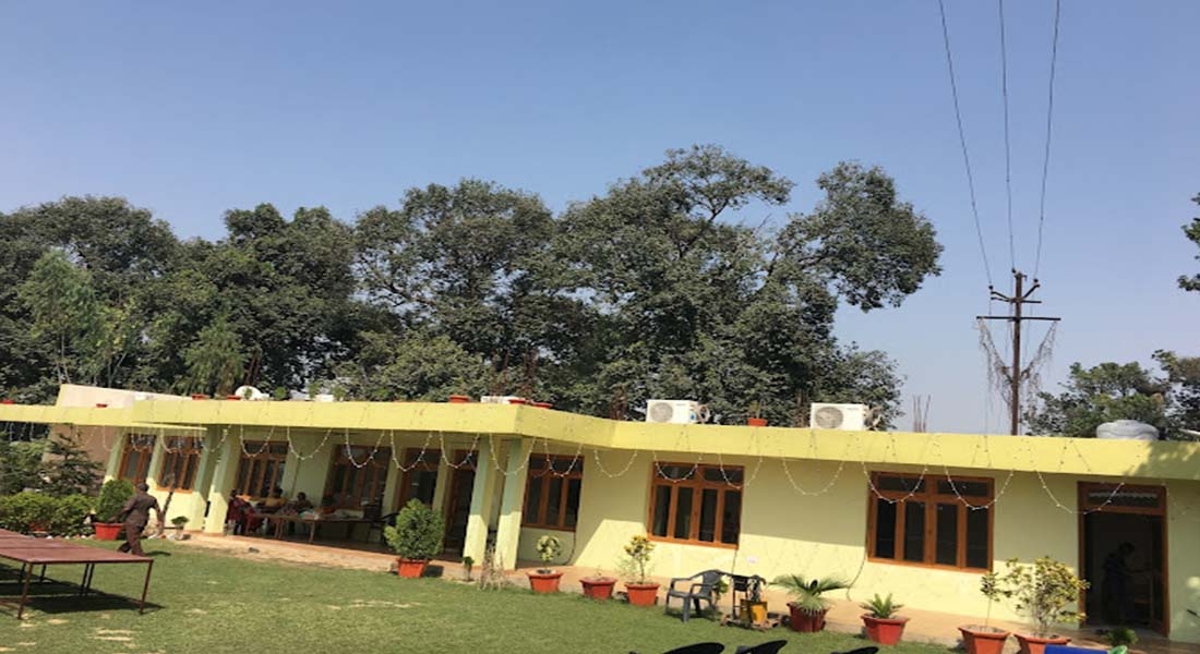 party halls in mohanlalganj