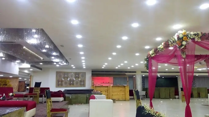 banquet halls in gt karnal road