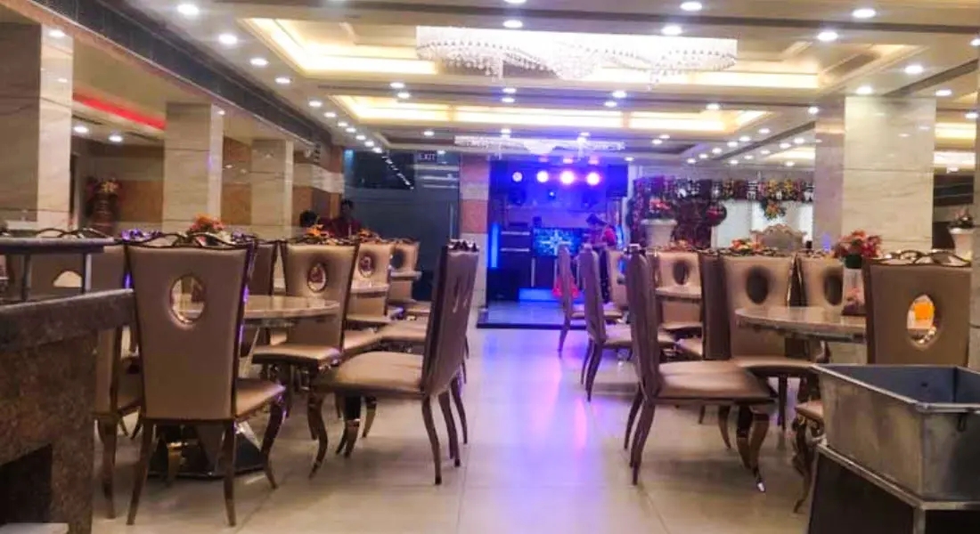 banquet halls in gt karnal road