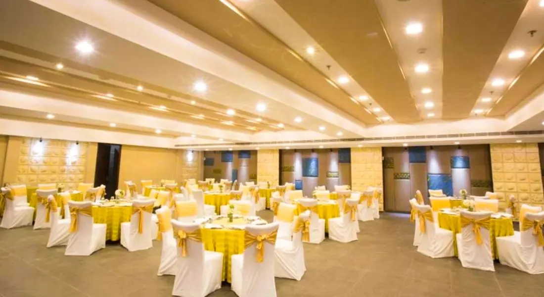 banquet halls in gt karnal road