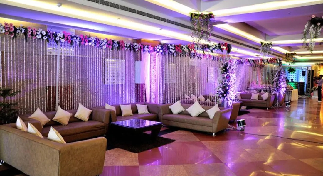 banquet halls in gt karnal road