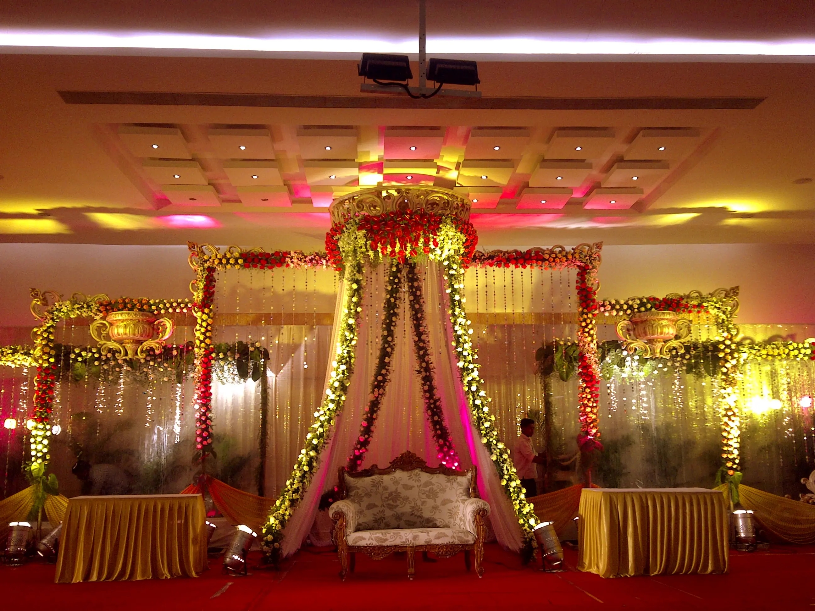 banquet halls in hari nagar