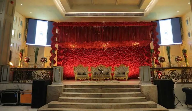 banquet halls in gt karnal road