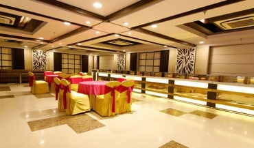 banquet halls in raja garden