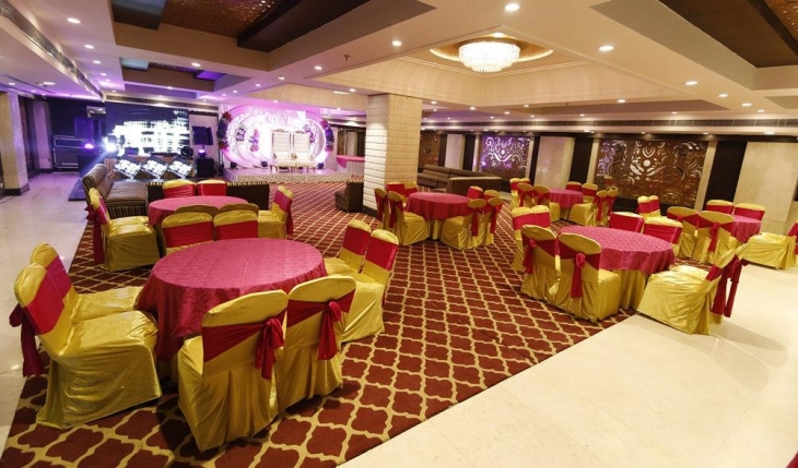 banquet halls in raja garden