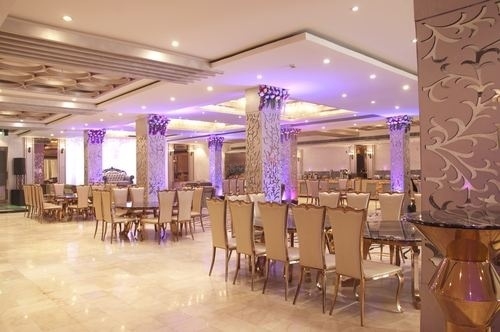 party halls in Moti Nagar