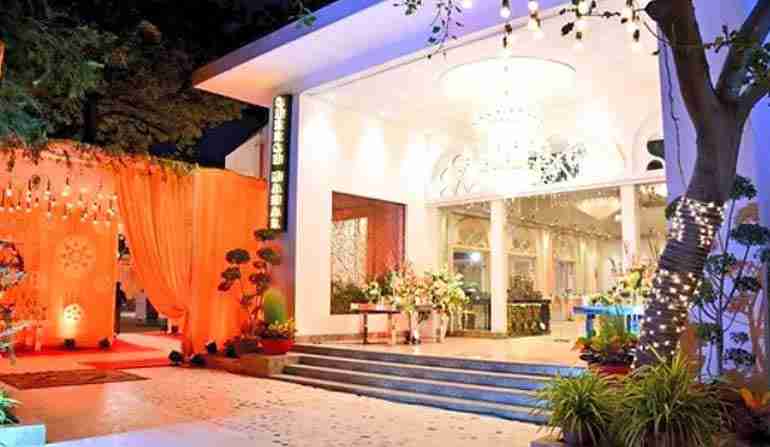 destination-weddings in chattarpur