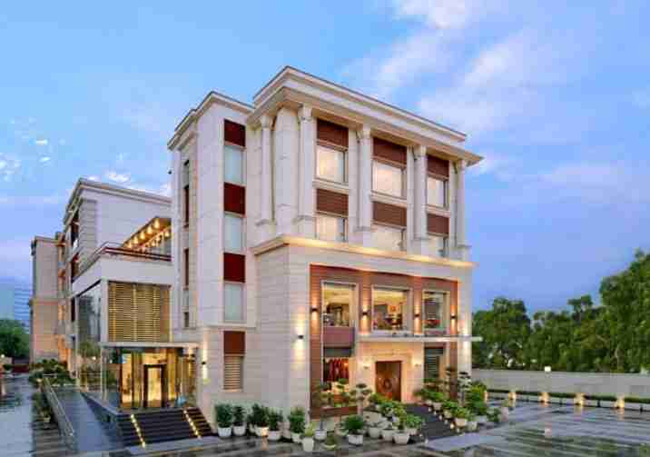 5-star-wedding-hotels in govindpuri