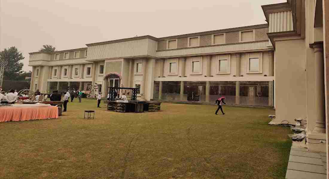 party-halls in pandav-nagar