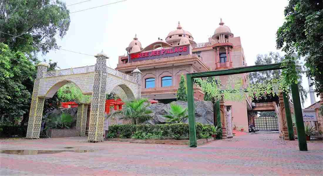 5-star-wedding-hotels in pandav-nagar