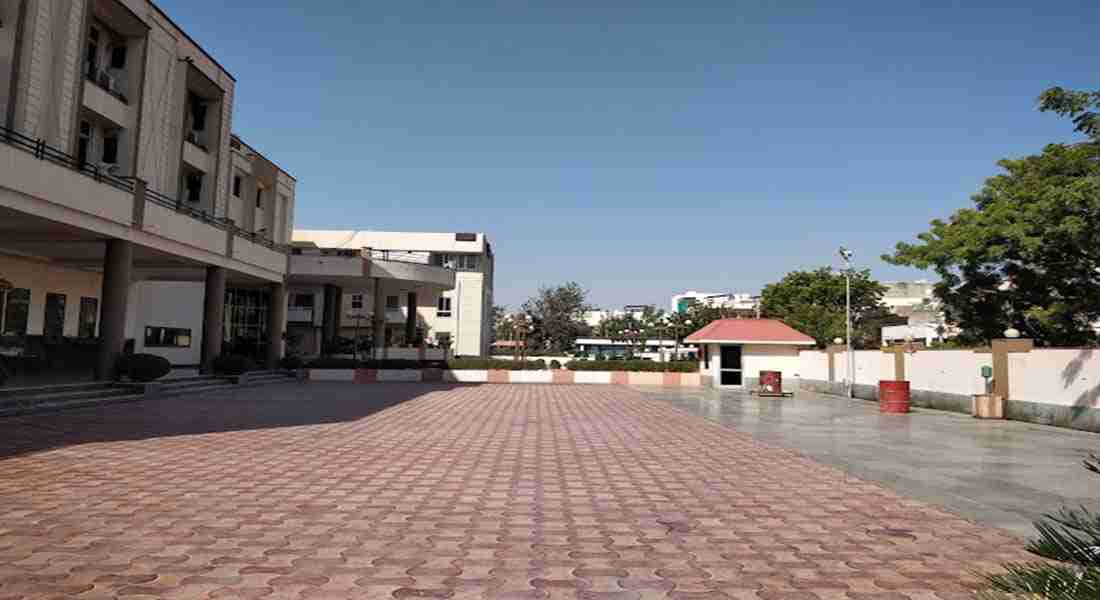 banquet-halls in bani-park