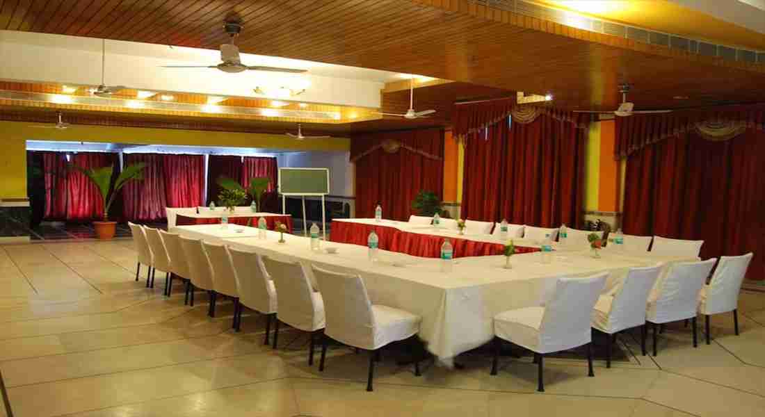 5-star-wedding-hotels in ramnagar