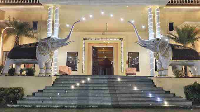 banquet-halls in garh-road