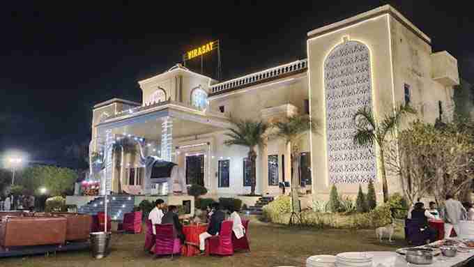 party-halls in garh-road