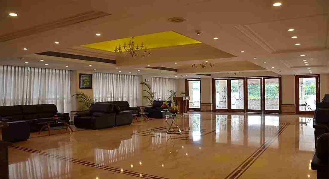 party-halls in hazratganj