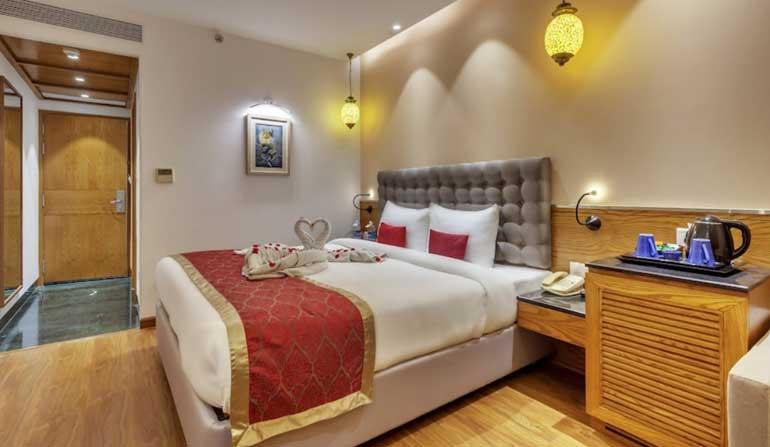 Golden Tulip Essential