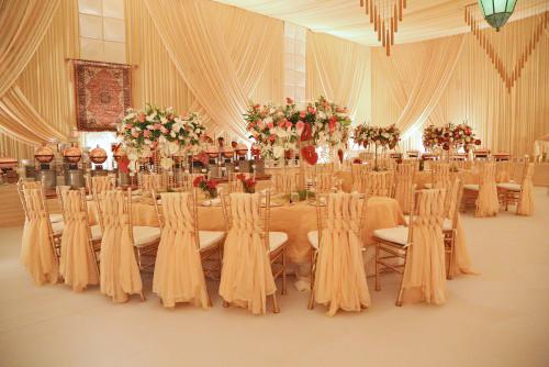 Shagun Farms by Ferns N Petals