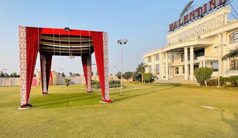 Valentine Resort and Motel