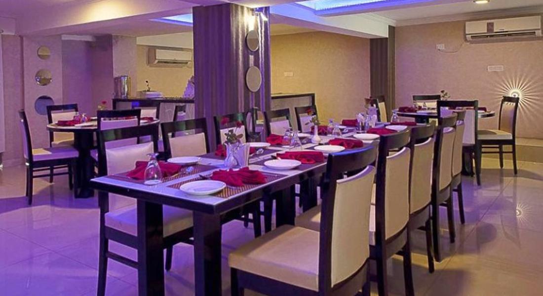 Hotel Pitrashish Premium