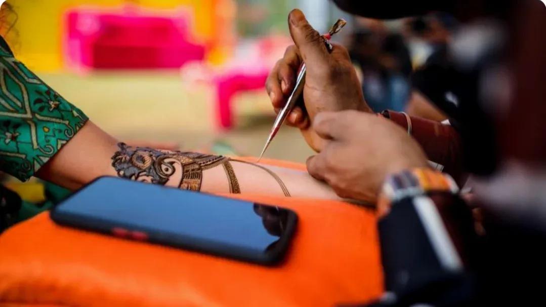 Uk Mehandi Artist, Sector 15, Faridabad