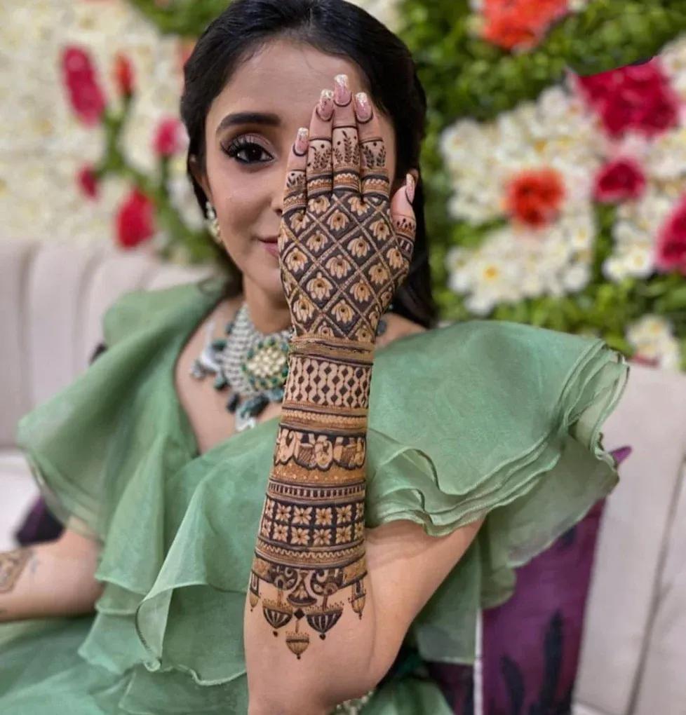 Ravi Rajasthani Mehandi Arts, Sector 16, Delh