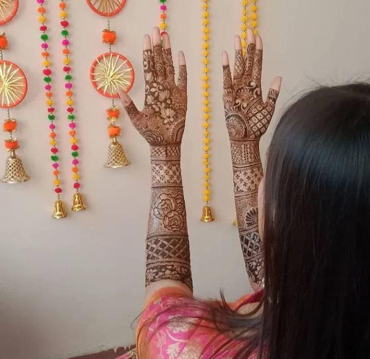 Yogesh Mehandi Artist, Kaushambi, Ghaziabad