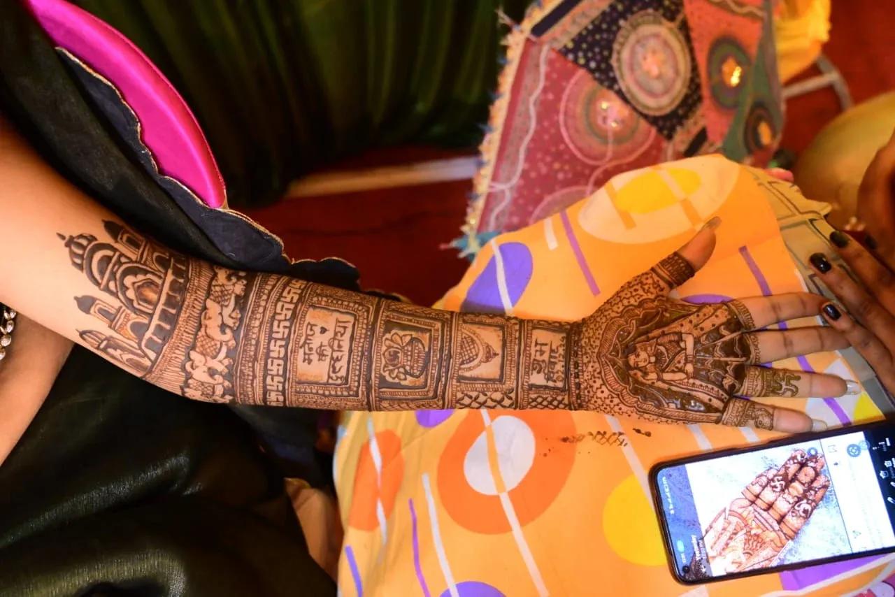 Professional Grooming & Mehendi Artist