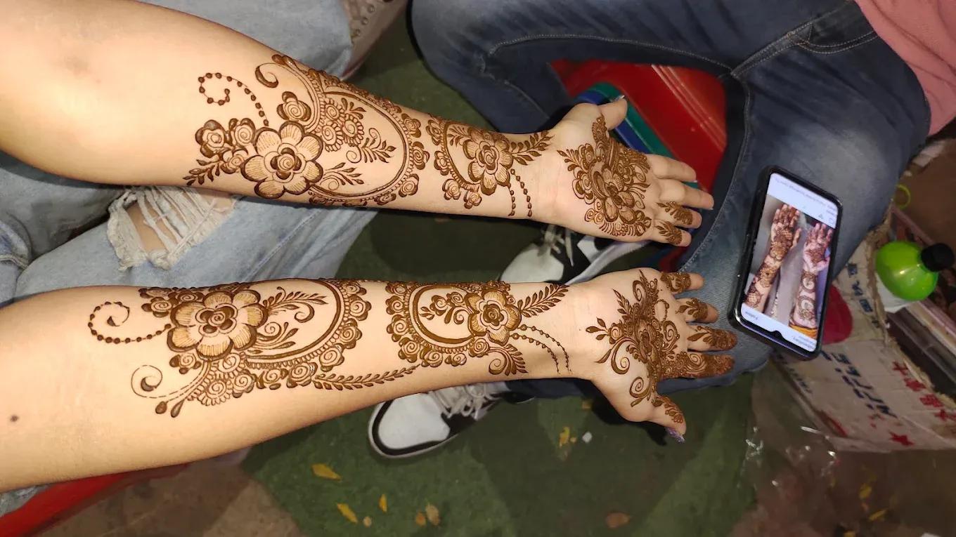 Manmohak Mehandi Arts