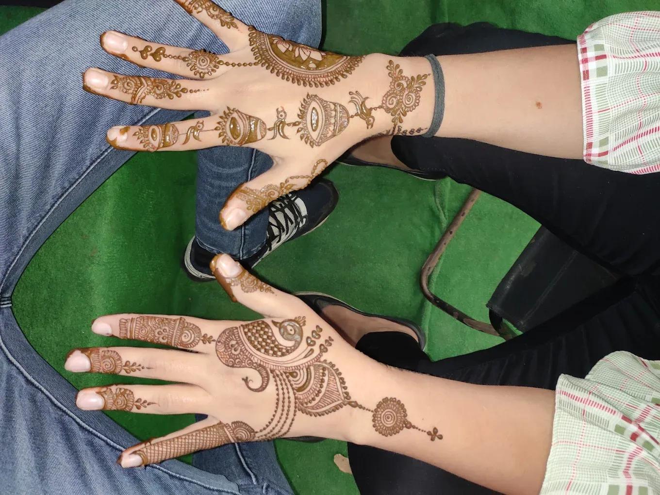 Brijwasi Mehandi Art