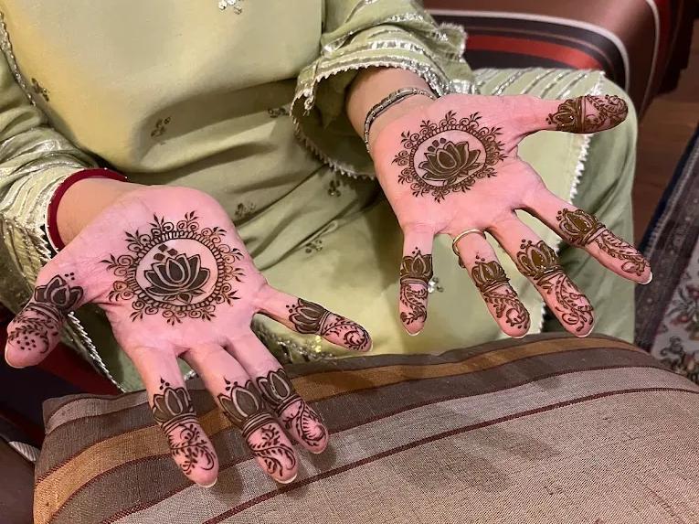 Bashisth Top Mehandi Artist