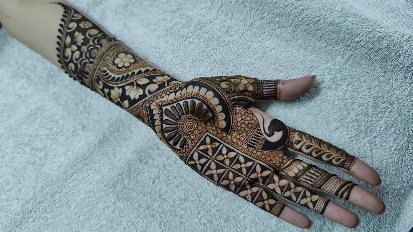 Mehandi Artist Abhishek