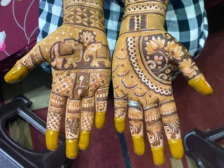 Sahil mehndi artist