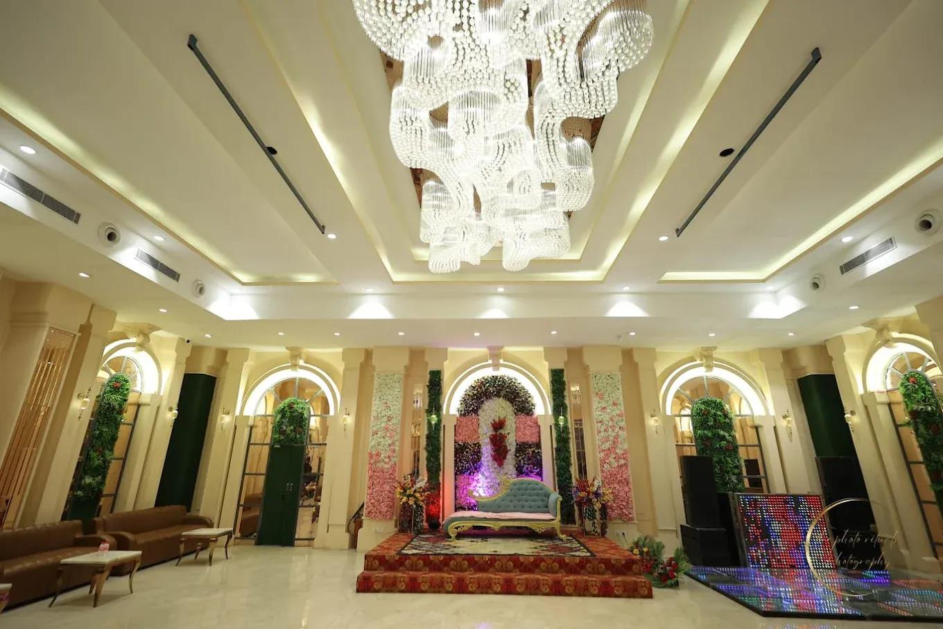 EVORA - Banquet & Hotel