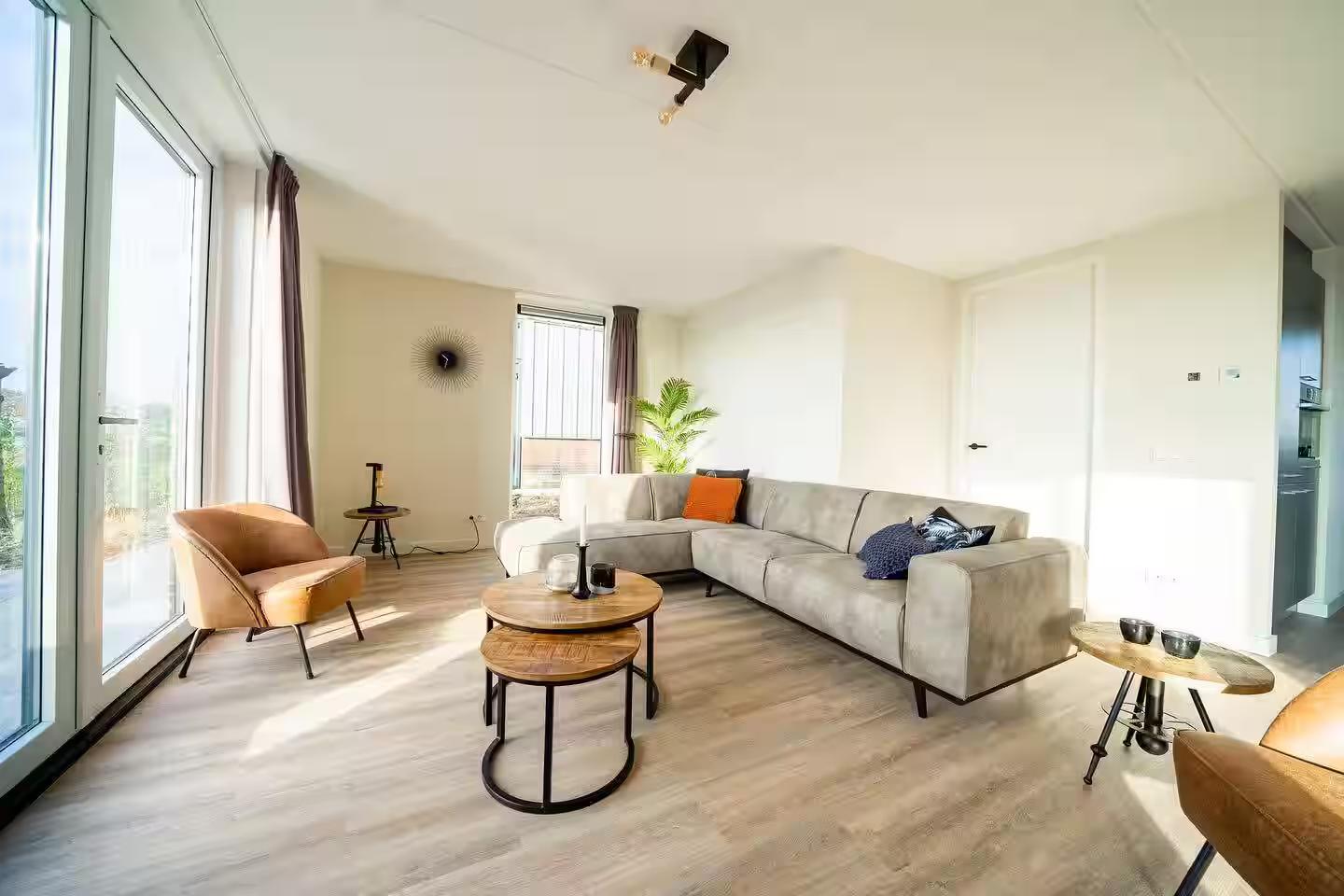 Oyo 13027 Flamingo Grand