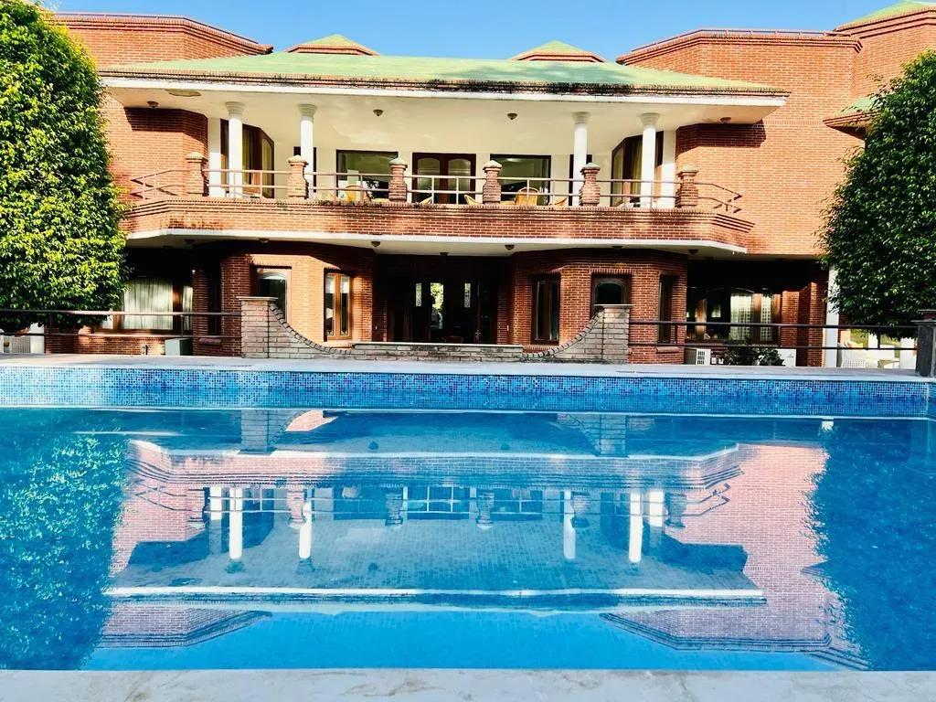 The Vintage Aarone Farms